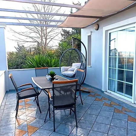 Yucca With Terrace View Starlink And Parking Virós