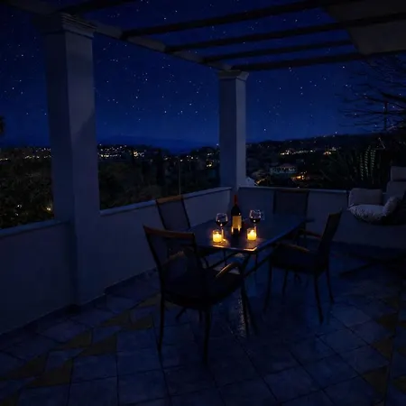 Yucca With Terrace View Starlink And Parking Virós